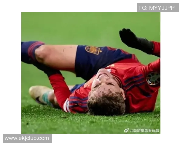 足球球星膝盖错位急救与恢复方法全面解析