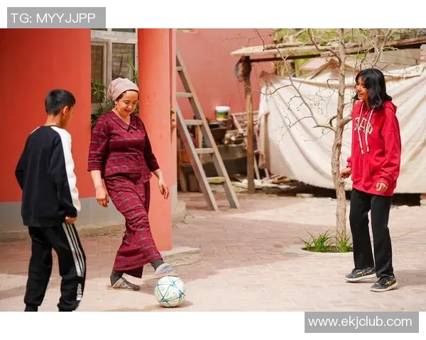 昆仑山脚下的足球传奇昆,如何从草根崛起成为世界级球星 昆仑山脚下的足球传奇昆,如何从草根崛起成为世界级球星