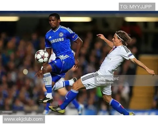 足球球星薪酬与里皮薪资对比分析及其背后的经济逻辑